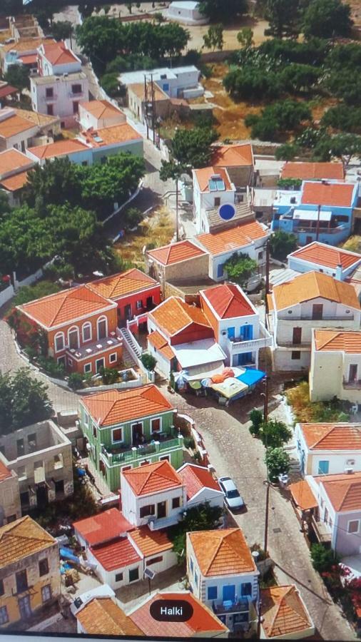 Yiayia'S Home Chalki Town Exterior foto